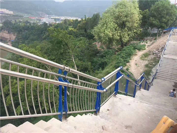 贵州不锈钢桥梁栏杆