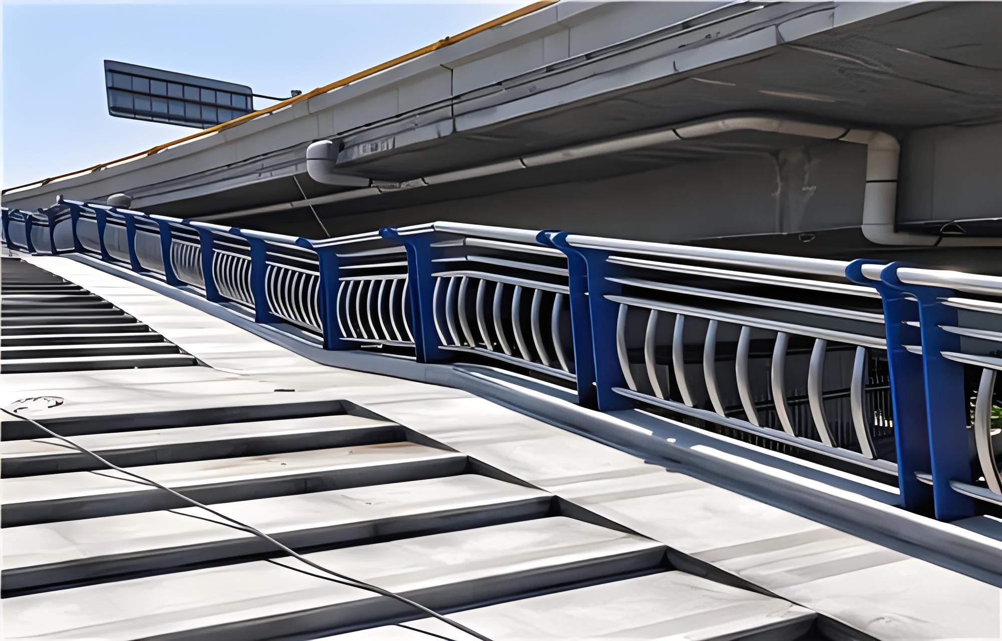 贵州不锈钢桥梁护栏维护方案：确保安全，延长使用寿命