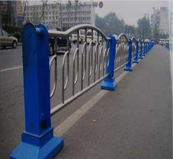 贵州不锈钢防撞栏杆生产制造工艺
